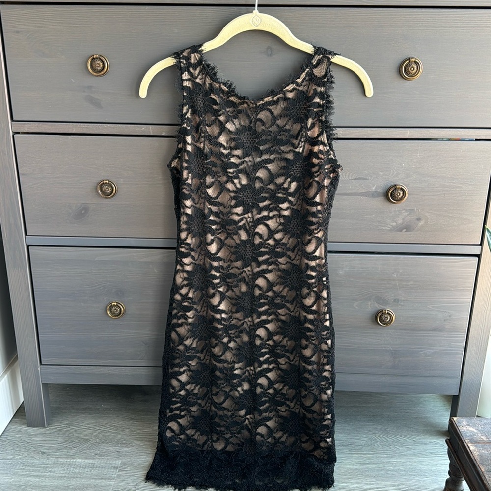 Women’s Black and nude lace bodycon tank dress